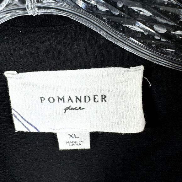 Pomander Place Ashlen Blouse Women's Extra Large Black Tuckernuck Buttons Flared - Picture 3 of 8